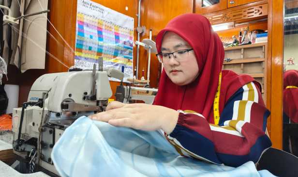 Tempahan baju raya naik 20 peratus selepas tular di Tiktok, Ai'da sudah siapkan 250 pasang