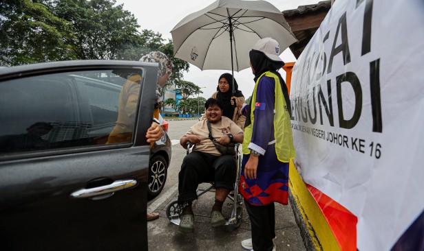 Peratusan keluar mengundi setakat 2 petang lebih tinggi banding 2022