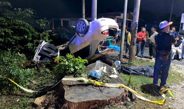 Pemandu maut, 3 cedera kereta rempuh motosikal, tunggul kayu
