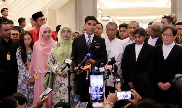 Wang RM120,000 bukan milik Syed Saddiq, ia milik penderma - Hakim Abu Bakar