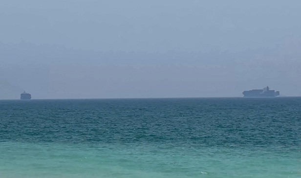 Konflik AS-Iran jejas aktiviti di Selat Hormuz, harga minyak melonjak
