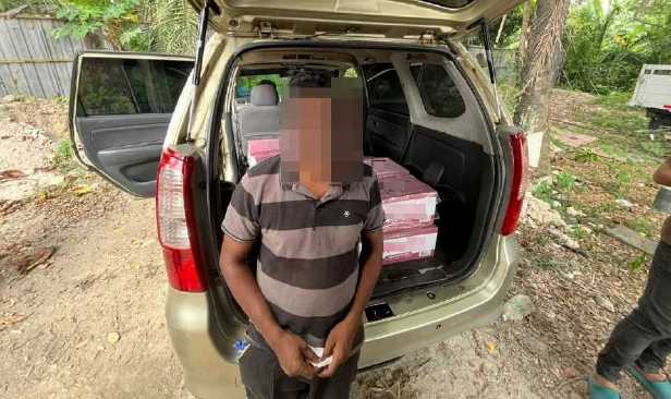 Dua lelaki termasuk warga India ditahan bersama 100 kotak arak tak berkastam