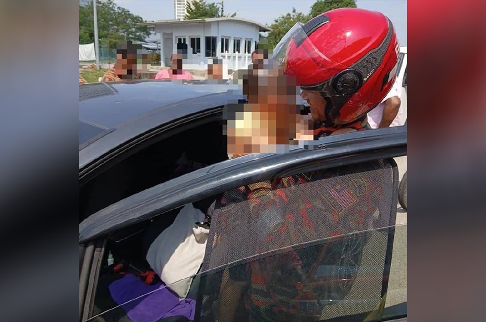 Nenek cemas, 30 minit 'ketuk' kereta gagal kejut cucu tertidur dalam kenderaan berkunci