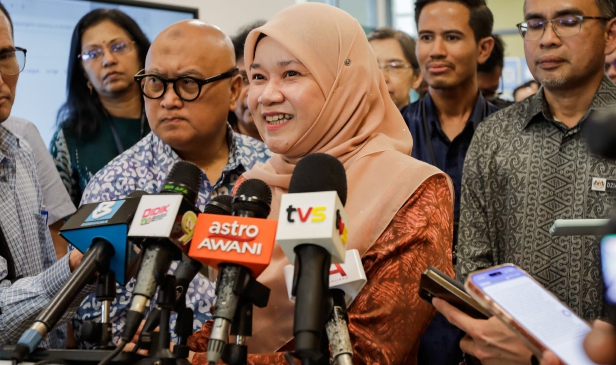 400 penduduk kurang bernasib baik di Parlimen Nibong Tebal terima bantuan Aidilfitri