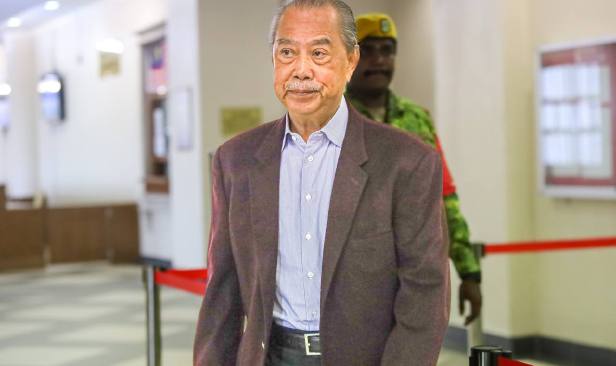 KCJ Engineering keluarkan 4 cek bernilai RM800,000 kepada BERSATU - saksi