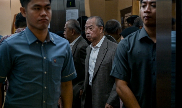 Kes Jana Wibawa: Pengarah Urusan Nepturis sahkan BERSATU terima cek RM1 juta