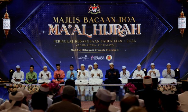 Rapatkan saf, padamkan permusuhan - Zulkifli