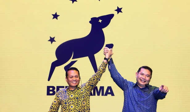 Bandingkan rekod Ekonomi MADANI dengan platform politik baharu Rafizi