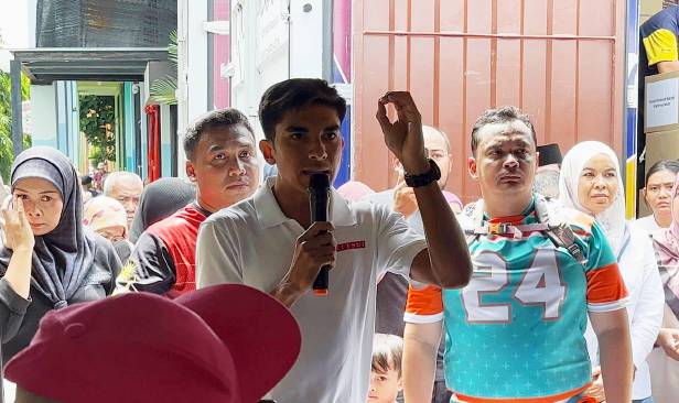'Saya nak tumpu bina rumah tangga, soal politik kemudian'