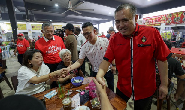 Keputusan MCA tidak letak calon di 3 kerusi tradisi 'bantu' kemenangan DAP - Loke