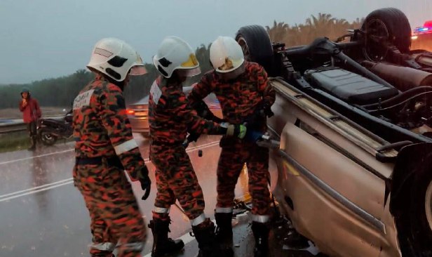 2 beradik antara empat maut dalam dua kemalangan di Maran dan Pekan