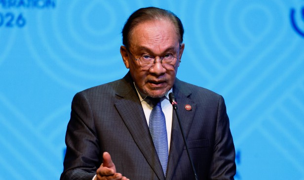 Mahkamah ketepikan sepina, Anwar tak perlu jadi saksi kes saman RM30 juta