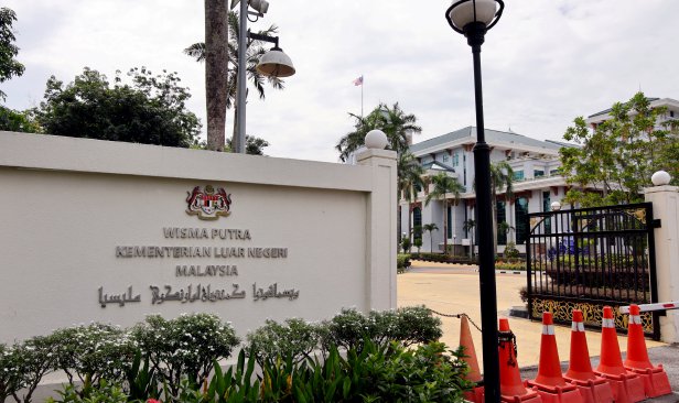 Empat lagi rakyat Malaysia terkandas di atas kapal di UAE selamat pulang