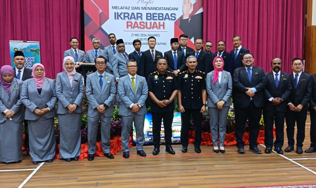 `Saya kena jaga benda ini supaya menjadi contoh, isu integriti ini perlu dijaga sehalus mungkin'