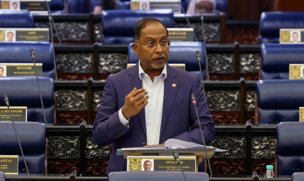 KPT mahu perkukuh hubungan univiersiti-industri, utamakan penyelidikan berasaskan impak - Zambry
