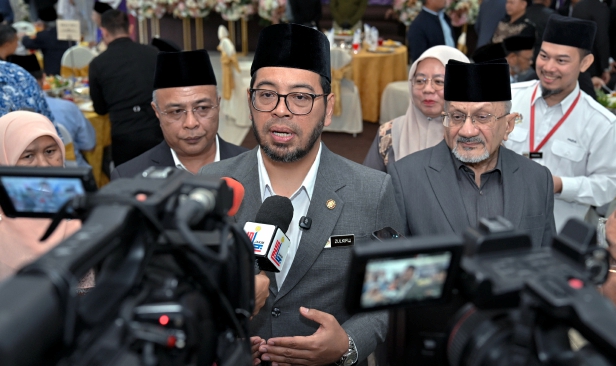 Masjid Warisan tetap dibina di hadapan Menara TRX