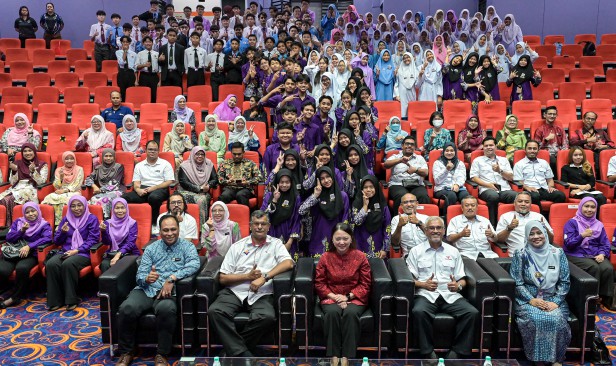 1,600 calon SPM KL terima bimbingan akademik menerusi program Better SPM Brighter Future