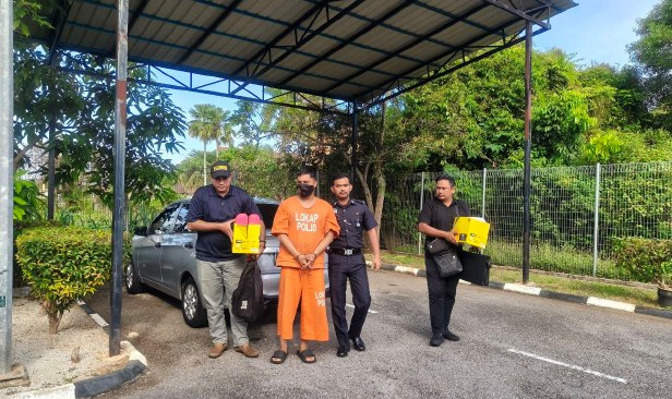 Bekas jurutera IT didakwa guna MyKad palsu tuntut Budi MADANI RON95