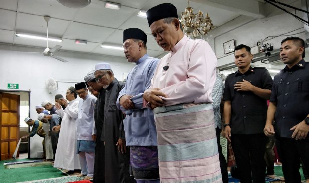 'Reben saya potong mahal...buka kawasan industri, bawa masuk pelaburan, tawar peluang pekerjaan'