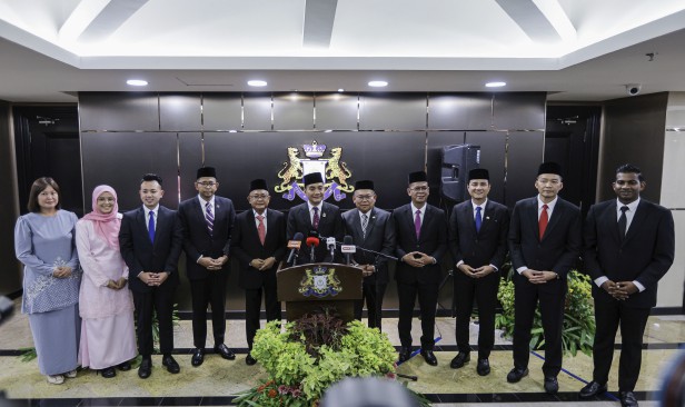 Timbalan EXCO Johor tidak wujudkan kuasa eksekutif baharu  - Onn Hafiz