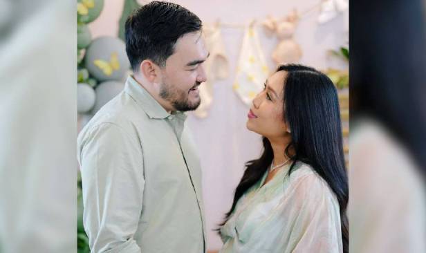 Tengku Amir Shah umum kelahiran puteri sulung, Tengku Alia Amira