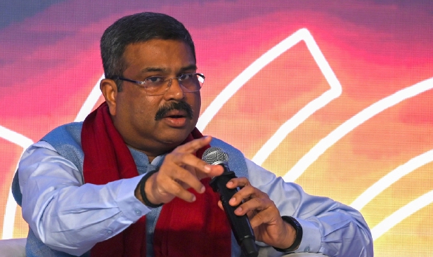 Protes belia: Menteri Pendidikan India umum letak jawatan