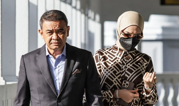 Kes bekas Panglima Tentera: 23 jam Rolex, 15 barang kemas dirampas SPRM dilucut hak kepada kerajaan