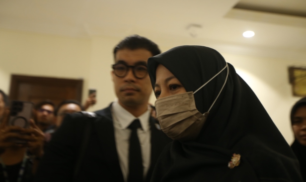 Noraidah menangis buat kali pertama, rindu Zara Qairina... tunjuk sekian lama pendam emosi harungi kesukaran - Pakar perunding psikiatri