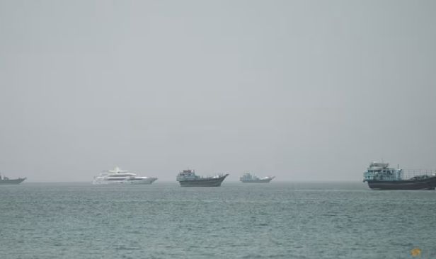 PBB tangguh pelan pemindahan di Selat Hormuz selepas kapal diserang
