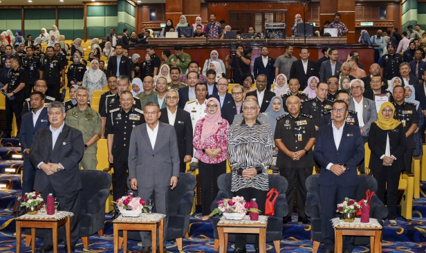 Operasi penguatkuasaan Imigresen diteruskan walaupun depot tahanan melebihi kapasiti - Menteri