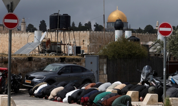 Israel menutup Masjid Al-Aqsa hampir sebulan dengan alasan keselamatan