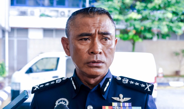 Cuba lari daripada polis, rempuh kenderaan lain: 2 penagih dadah direman 5 hari