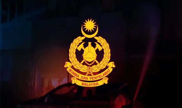 Bau busuk rungkai mayat warga emas dalam rumah