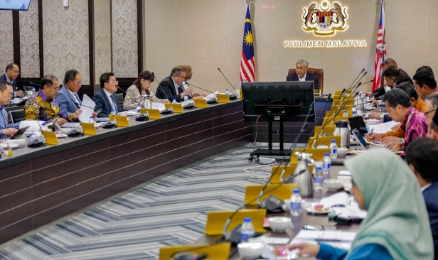 Kerajaan susun semula pengurusan pekerja asing - Ahmad Zahid