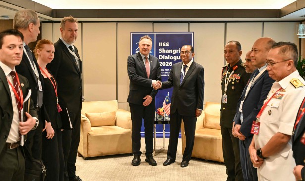 Pampasan batal peluru berpandu: Saya agak ragu-ragu dapat keputusan memihak kepada kita - Khaled Nordin