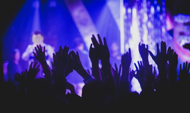 Polis Korea Selatan kenakan sekatan perjalanan terhadap pelatih K-pop Jepun