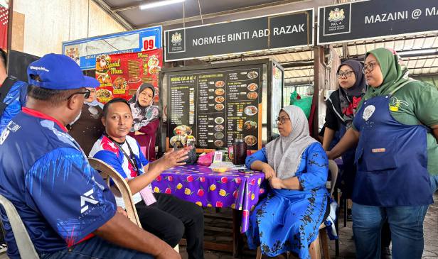 Perkasa pelancongan, sektor O&G di Tanjung Surat sediakan peluang kerja