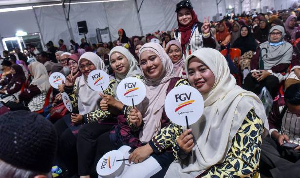 Ahmad Zahid cadang sebahagian tanah FGV dikembalikan di bawah pengurusan FELDA