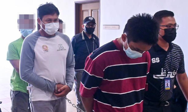 Dua lelaki didenda miliki MyKad orang lain
