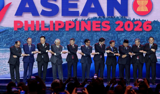 Malaysia mahu rundingan Laut China Selatan kekal antara ASEAN-China