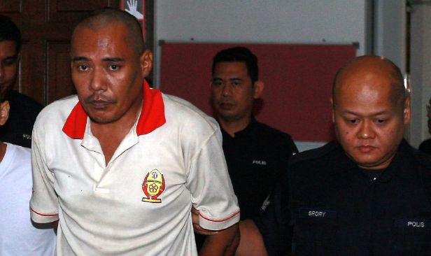 Jurujual tetak penunggang motosikal dipenjara 10 tahun, 2 sebatan