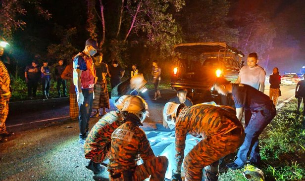 Satu maut, 3 cedera nahas dua kereta di Bukit Kemangi