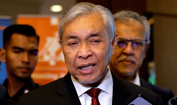 Henti isu 3R, hormati teguran Istana Negeri Sembilan - Zahid