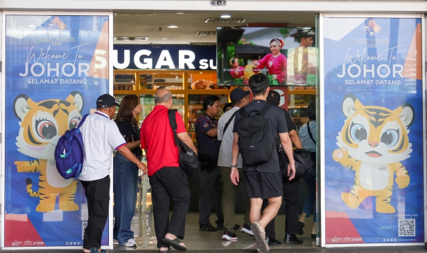 PRN Johor: Pengundi mula pulang, rekod peningkatan penumpang di pintu masuk negara