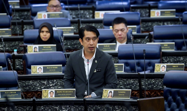58.6 peratus pelajar masuk IPTA sejak 2023 pilih bidang STEM bukti komitmen penekanan pembangunan bakat - Adam Adli