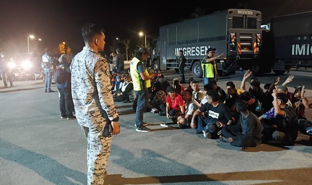 Perairan, pantai berisiko seludup migran, jenayah rentas sempadan digempur, 79 PATI ditahan