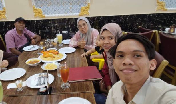Swafoto mesra, detik akhir 4 sekeluarga sebelum maut nahas di Karak