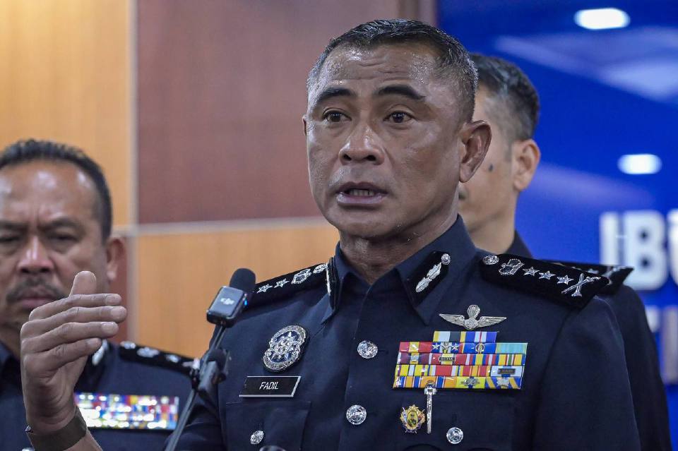 Lelaki dakwa diperas polis dikehendaki INTERPOL berkait kes 'scammer', teman wanita warga China turut ditahan