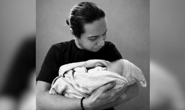 Ewal Kristal bergelar bapa, pilih nama Ivy Sophea buat anak sulung