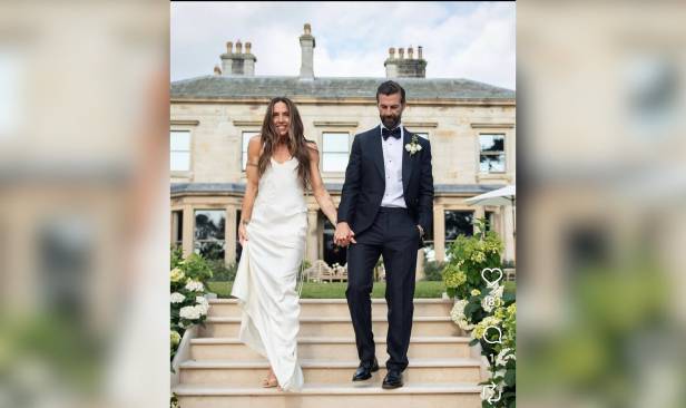 Mel C anggun berbusana Victoria Beckham pada hari perkahwinannya